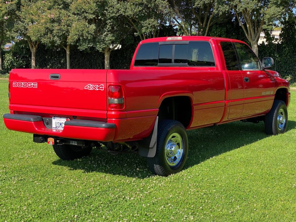 2000 Dodge Ram 2500 4X4 8.0L V10 5spd manual for sale 3