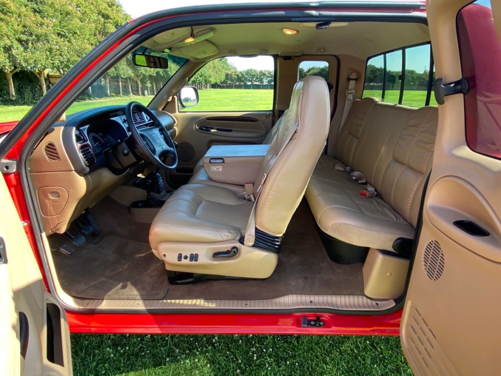 2000 Dodge Ram 2500 4X4 8.0L V10 5spd manual for sale 6