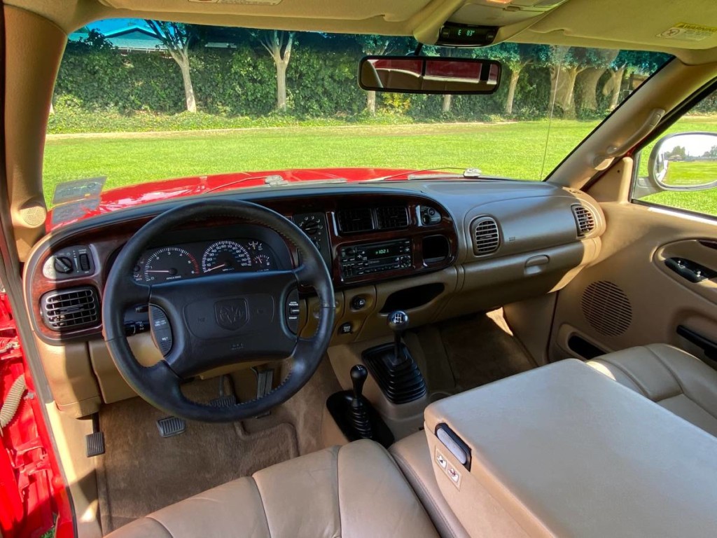 2000 Dodge Ram 2500 4X4 8.0L V10 5spd manual for sale 8