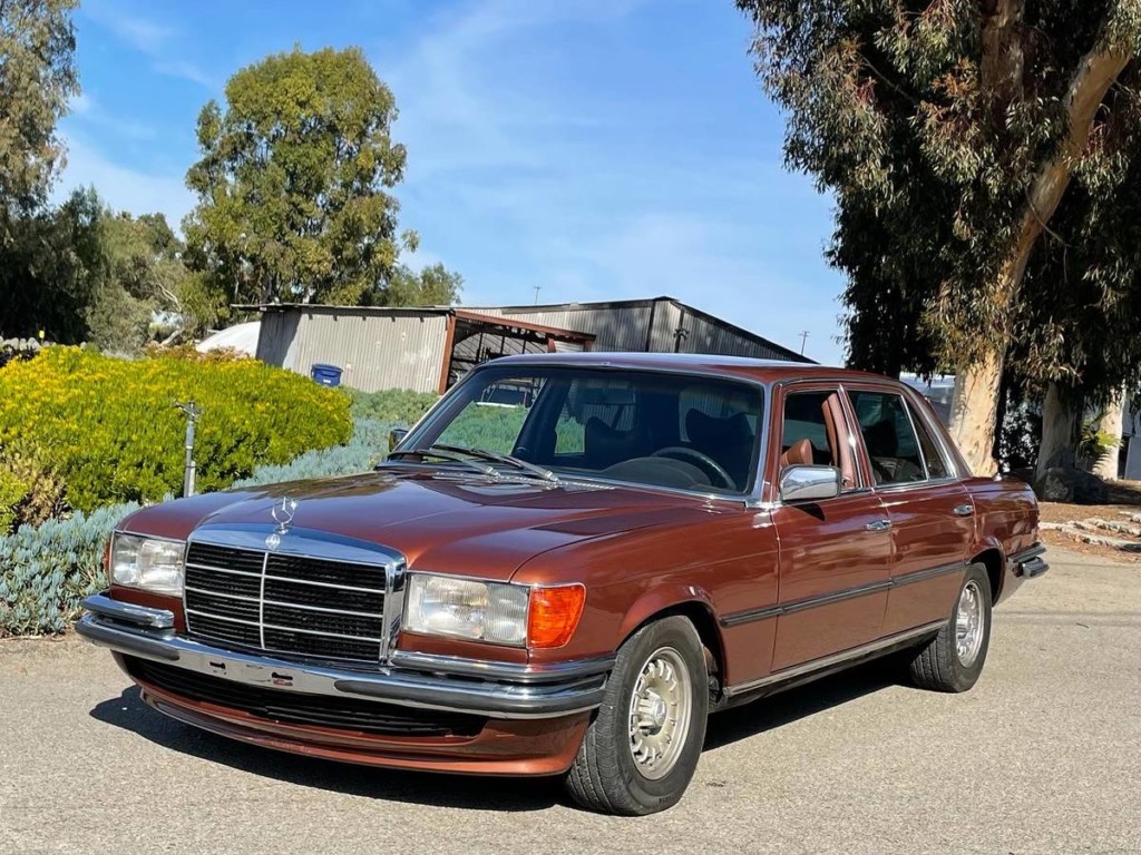 Мерседес бенц 450. Mercedes-Benz 450sel 6.9.