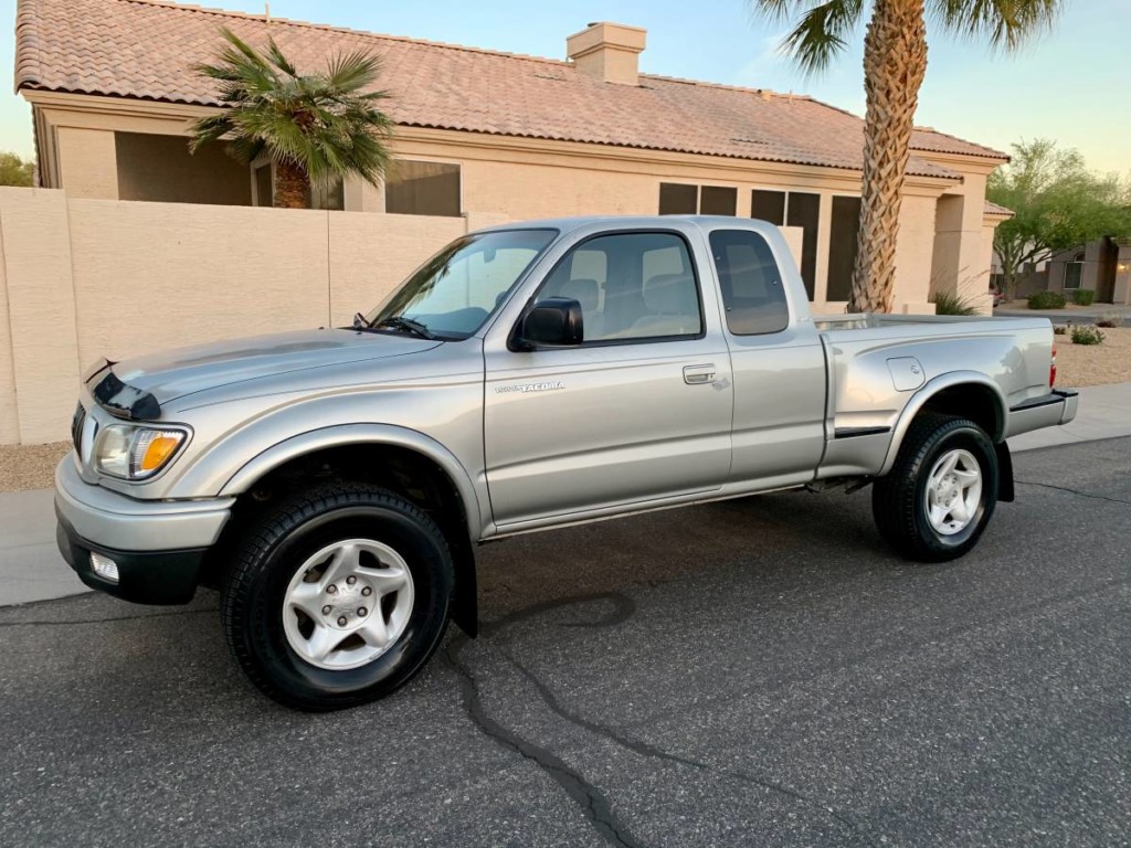 2001 Toyota Tacoma SR5 Stepside 4x4 5spd manual for sale classifieds