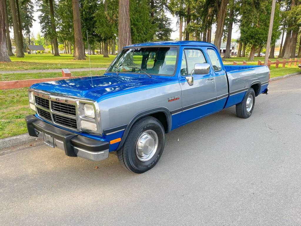 1993 Dodge Ram 250 LE Club Cab 5.9 Cummins turbodiesel for sale classifieds 1