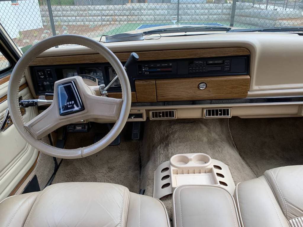 1989 Jeep Grand Wagoneer original one owner for sale classifieds interior 1