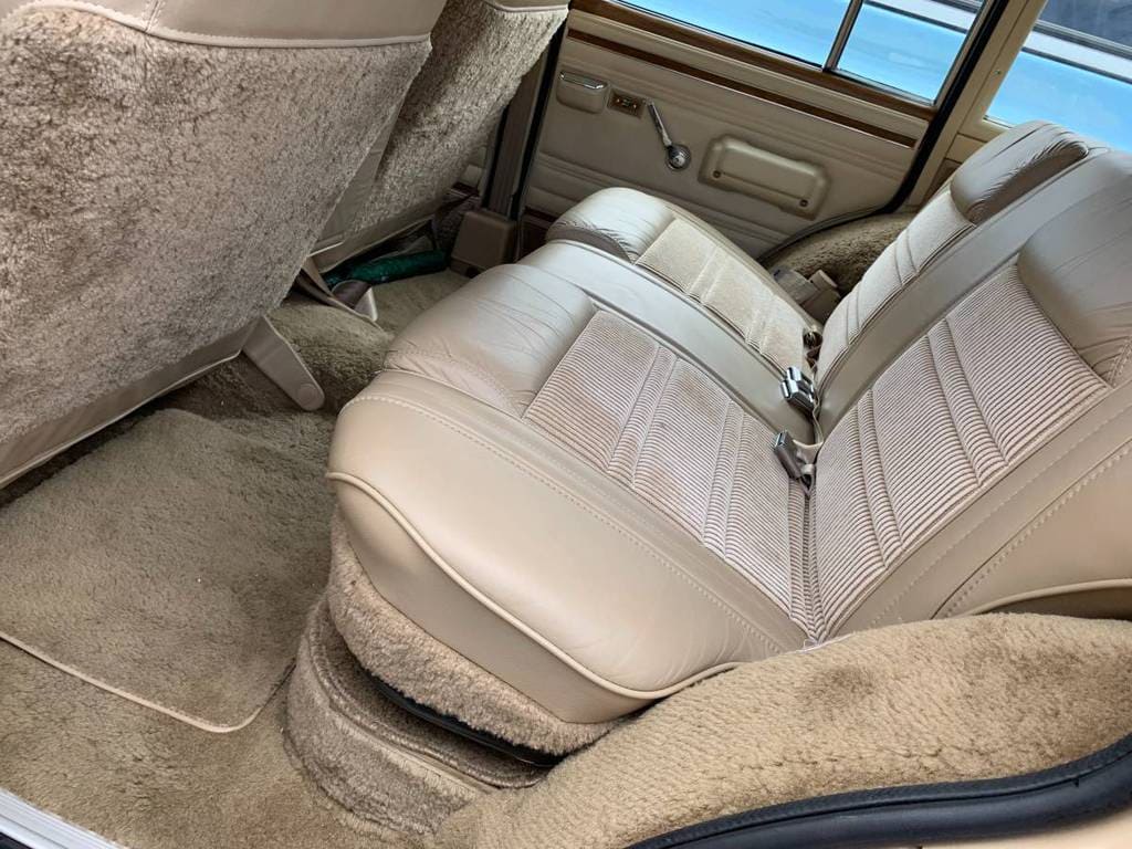 1989 Jeep Grand Wagoneer original one owner for sale classifieds interior 2