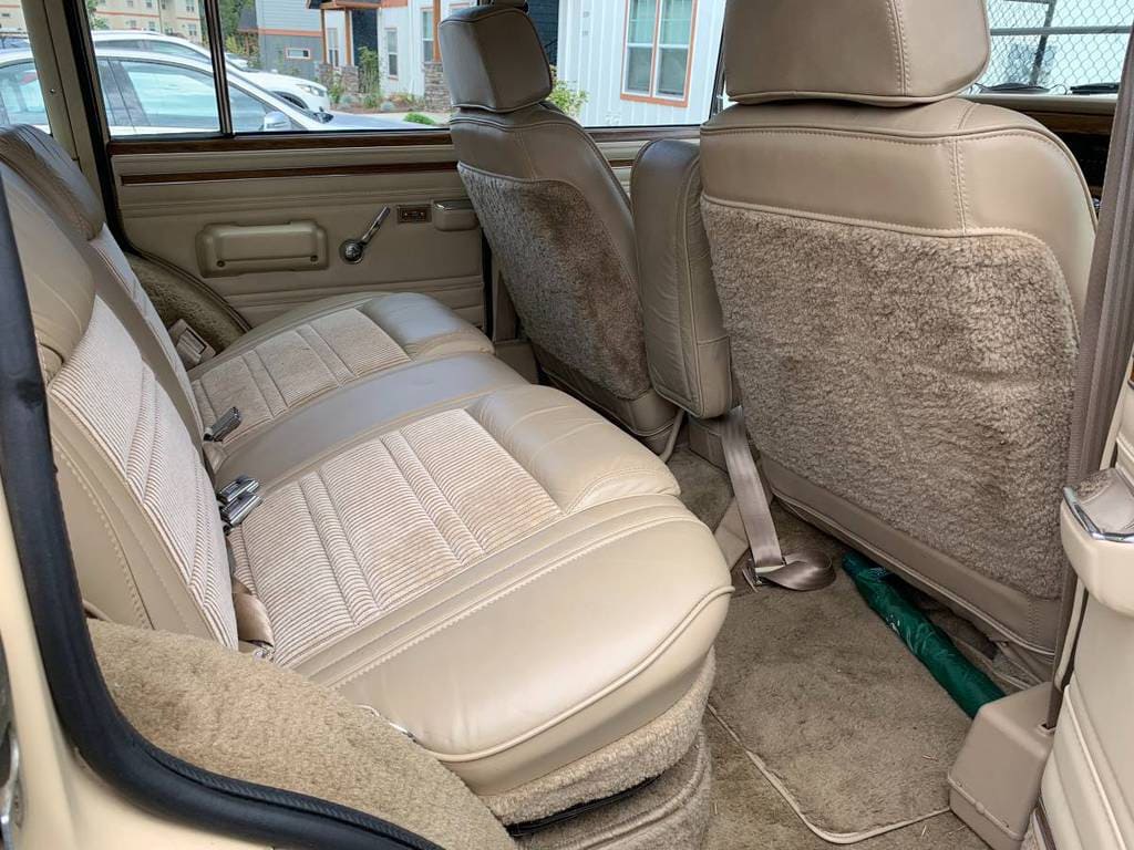 1989 Jeep Grand Wagoneer original one owner for sale classifieds interior 5