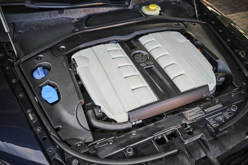 Volkswagen phaeton online engine