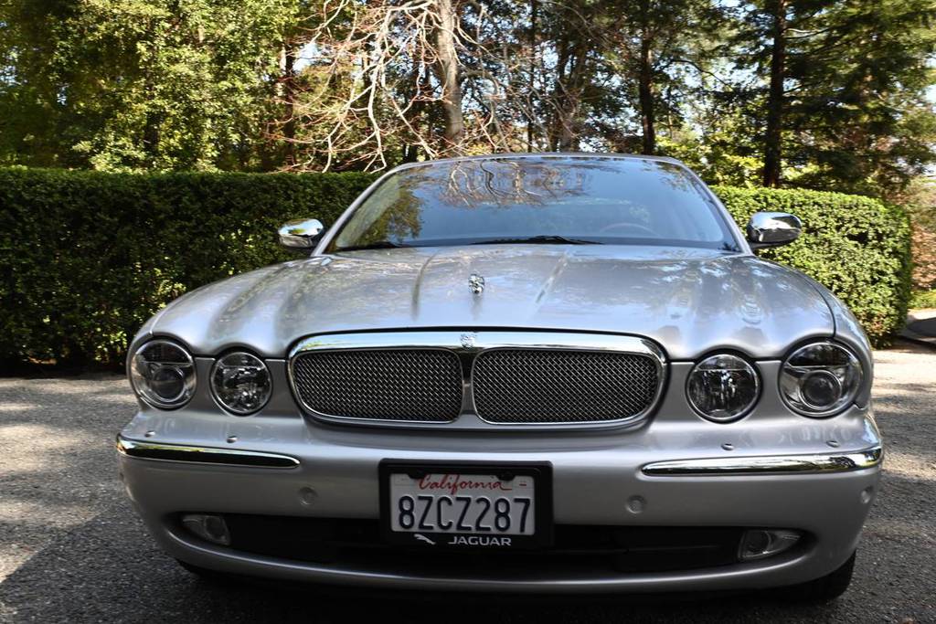 2006 jaguar super V8 platinum silver supercharged XJR for sale classifieds 2