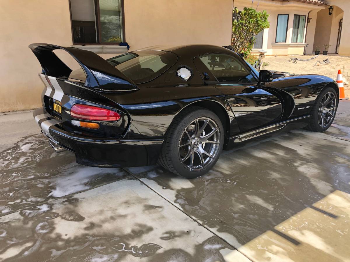 dodge viper venom hennessey