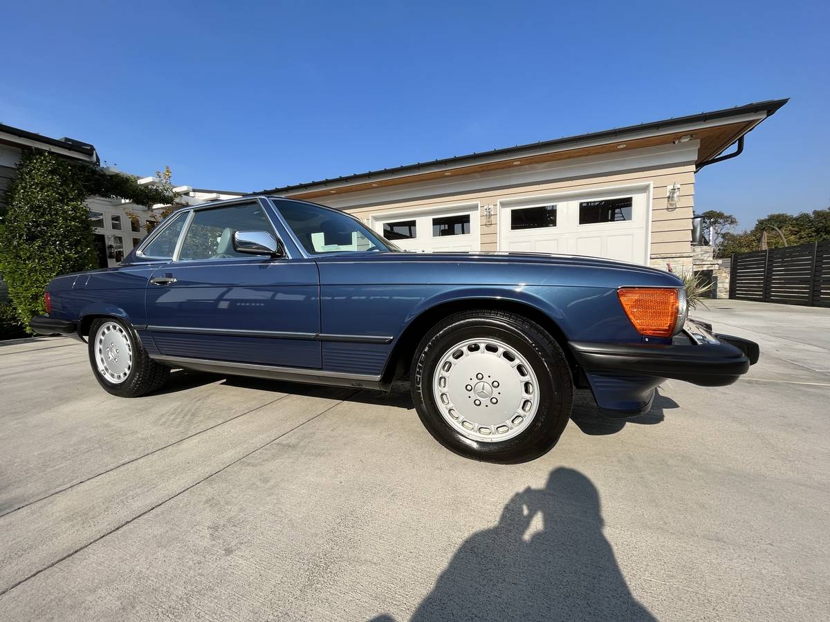 1986 mercedes 560sl 560 sl midnight blue one owner low miles mileage original for sale classifieds 2