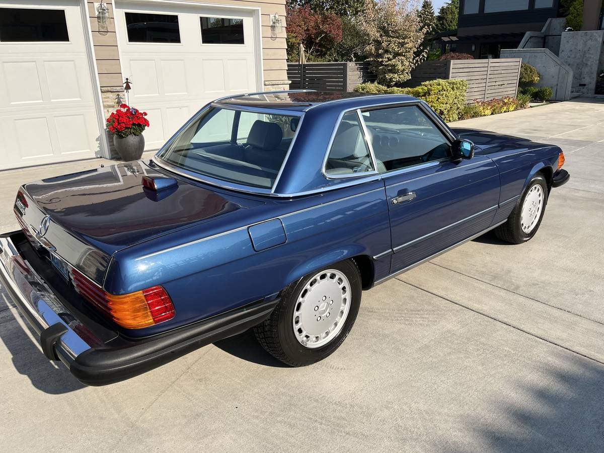 1986 mercedes 560sl 560 sl midnight blue one owner low miles mileage original for sale classifieds 4